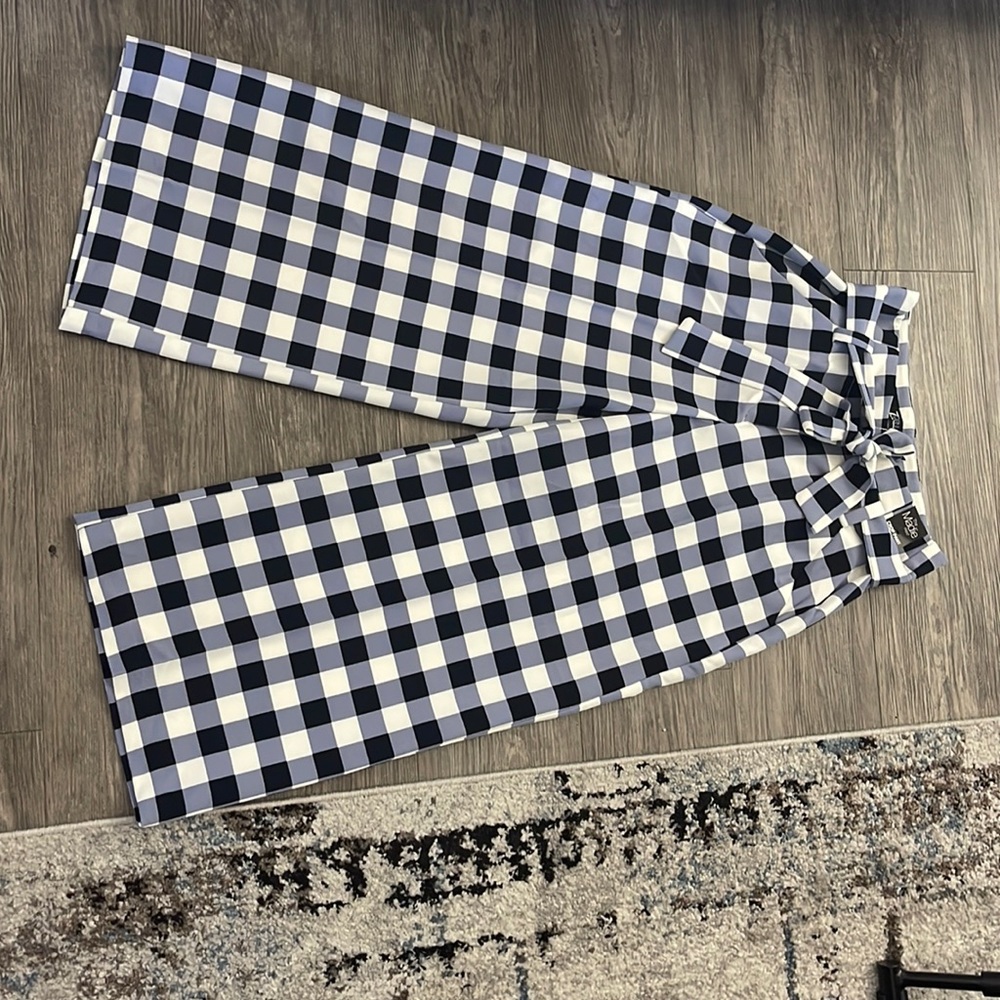 New York and company blue cropped pants